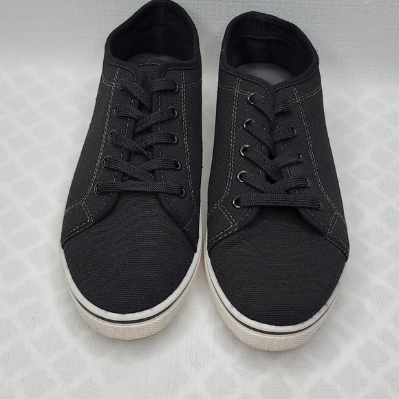 Vostey Black Canvas Shoes Men's Size 10 - Picture 3 of 12